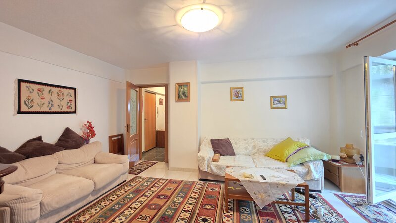 Sinaia Trei camere, 87 mp, complex privat, parcare, boxa