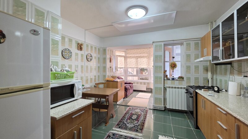 Sinaia Trei camere, 87 mp, complex privat, parcare, boxa